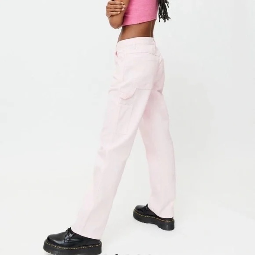 Low rise, never worn UO Dickies Light Pink Cargo pants, size 3/26
